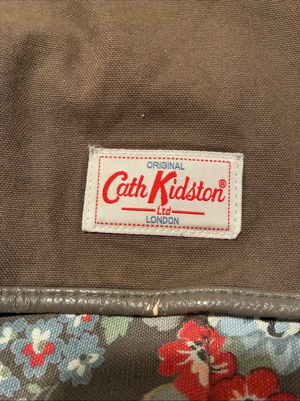 Cath Kidston Ltd. London Bookbag/Travelbag